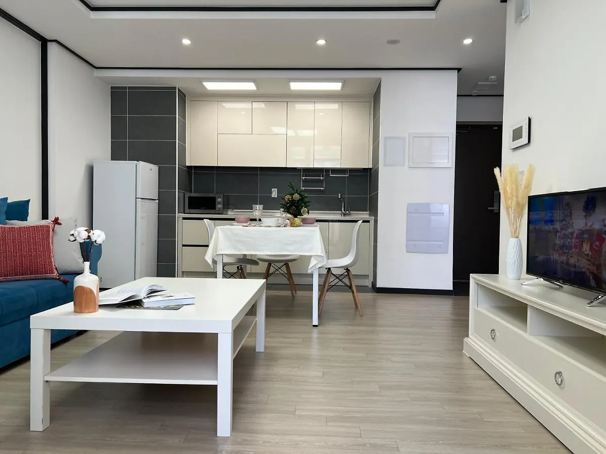 אסטנה 2 Комнатные Апартаменты В Highvill Park 2 דירה